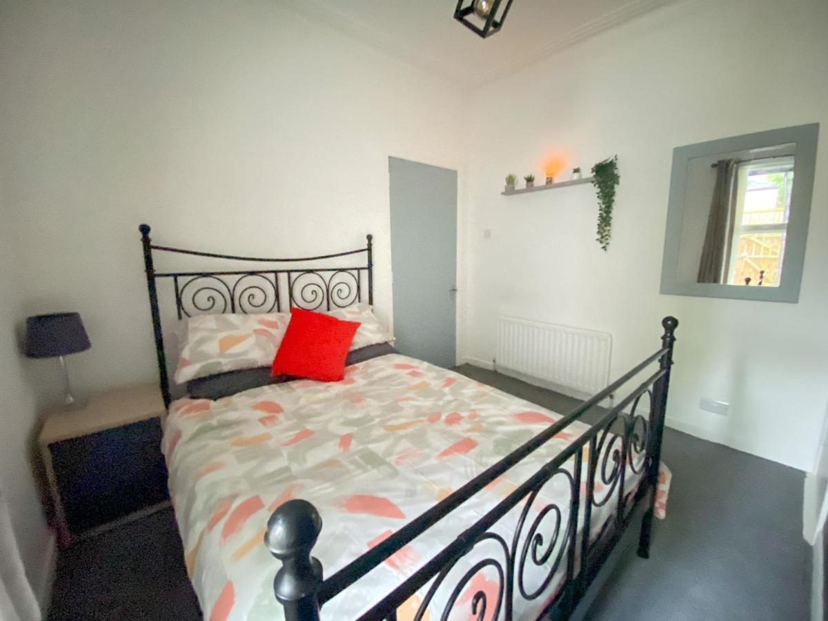 Cheap & Cheerful Apartment Near Bangor Marina 外观 照片