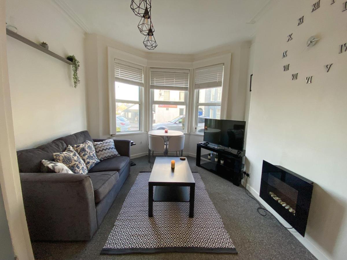 Cheap & Cheerful Apartment Near Bangor Marina 外观 照片