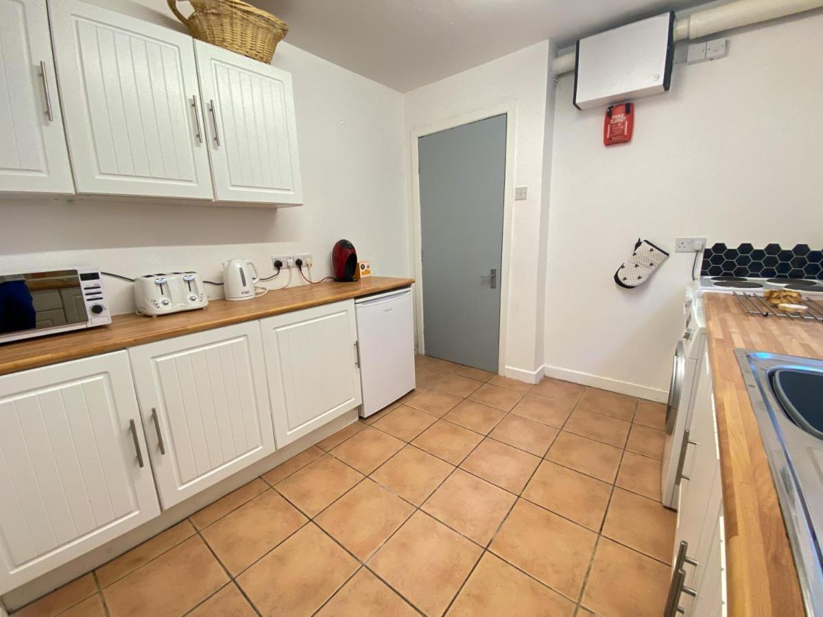 Cheap & Cheerful Apartment Near Bangor Marina 外观 照片